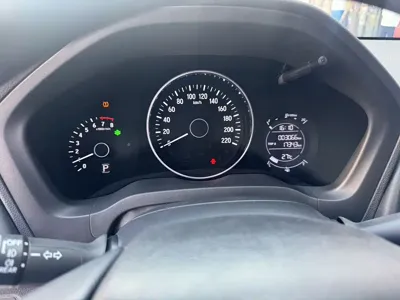 Honda Vezel 2022, 3000 км, за 15273.39 USD - фото 6