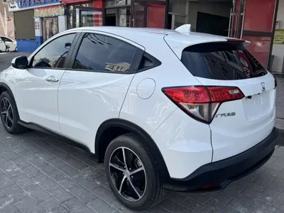 Honda Vezel 2022, 3000 км, за 15273.39 USD - фото 14