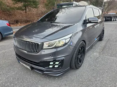 Kia Canival · 2016 год