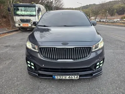 Kia Canival 2016, 151603 км, за 6104.77 USD