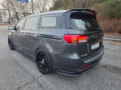 Kia Canival 2016, 151603 км, за 6104.77 USD