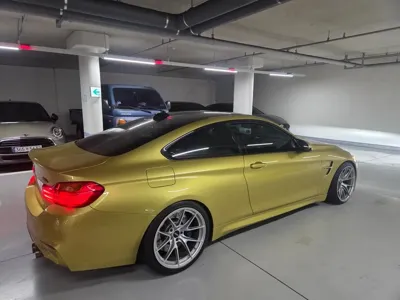 BMW M4 2016, 80136 км, за 29867.4 USD