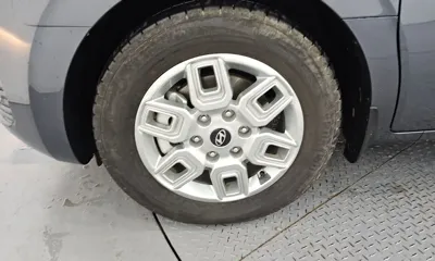 Hyundai Staria 2025, 7676 км, за 18136.9 USD