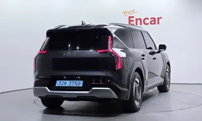 Kia EV9 2024, 47217 км, за 39005 USD