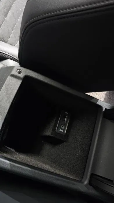 Volkswagen Passat 2018, 86820 км, за 10831.04 USD - фото 34