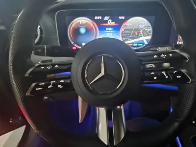 Mercedes-Benz E-Class 2022, 36761 км, за 33044.71 USD