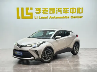Toyota C-HR · 2021 год