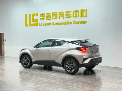 Toyota C-HR 2021, 14000 км, за 10299.98 USD