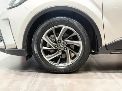 Toyota C-HR 2021, 14000 км, за 10299.98 USD - фото 32