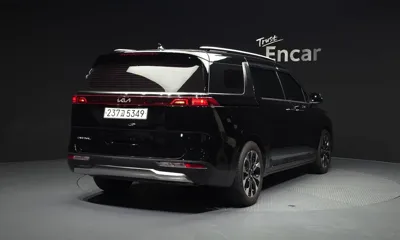 Kia Canival 2023, 80271 км, за 16381.71 USD