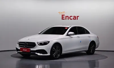 Mercedes-Benz E-Class · 2022 год
