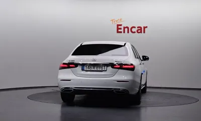 Mercedes-Benz E-Class 2022, 26414 км, за 27283.96 USD