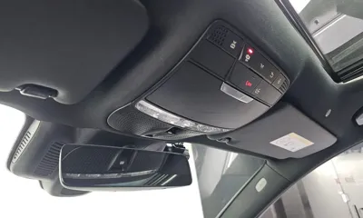 Mercedes-Benz E-Class 2022, 26414 км, за 27283.96 USD - фото 17