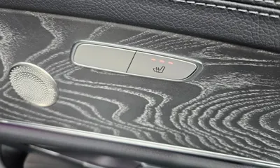 Mercedes-Benz E-Class 2022, 26414 км, за 27283.96 USD - фото 18