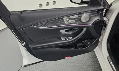 Mercedes-Benz E-Class 2022, 26414 км, за 27283.96 USD - фото 24