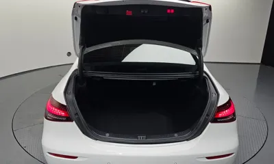 Mercedes-Benz E-Class 2022, 26414 км, за 27283.96 USD - фото 29