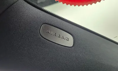 Mercedes-Benz E-Class 2022, 26414 км, за 27283.96 USD - фото 30