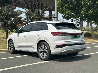 Audi Q4 e-tron 2025, 5000 км, за 22694.6 USD - фото 7