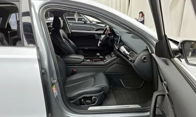 Audi A8 2013, 79268 км, за 12143.89 USD - фото 11
