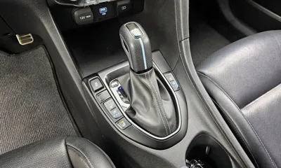 Hyundai Veloster 2021, 96959 км, за 11400.66 USD - фото 9