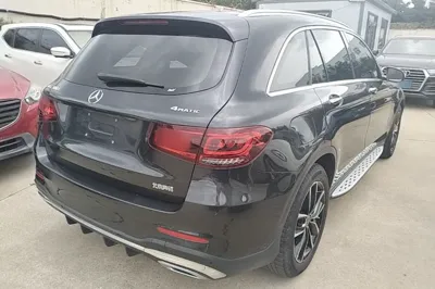 Mercedes-Benz GLC 2022, 58100 км, за 31771 USD - фото 6