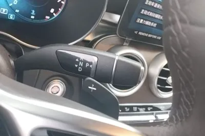 Mercedes-Benz GLC 2022, 58100 км, за 31771 USD - фото 22