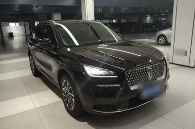 Lincoln Corsair 2022, 52100 км, за 18538 USD