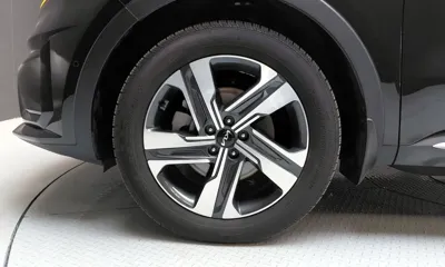 Kia Sorento 2023, 27149 км, за 22778 USD