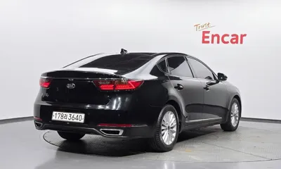 Kia K7 2017, 113059 км, за 6710.1 USD