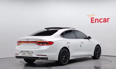 Hyundai Grandeur 2018, 76158 км, за 13082.26 USD