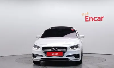Hyundai Grandeur 2018, 76158 км, за 13082.26 USD