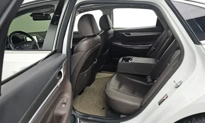 Hyundai Grandeur 2018, 76158 км, за 13082.26 USD - фото 12