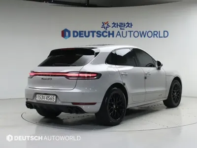 Porsche Macan 2021, 45570 км, за 46840.42 USD