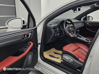 Porsche Macan 2021, 45570 км, за 46840.42 USD - фото 10