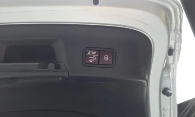 Mercedes-Benz GLE-Class 2017, 143352 км, за 19437.03 USD - фото 32