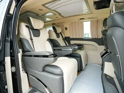 Mercedes-Benz V-Class 2022, 50000 км, за 32385.89 USD - фото 9
