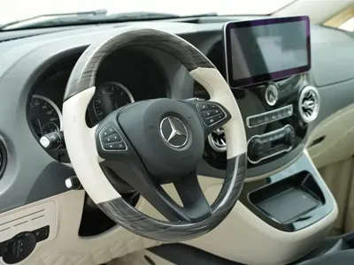 Mercedes-Benz V-Class 2022, 50000 км, за 32385.89 USD - фото 15