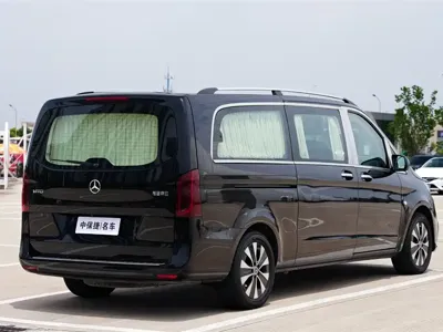Mercedes-Benz V-Class 2022, 50000 км, за 32385.89 USD - фото 22