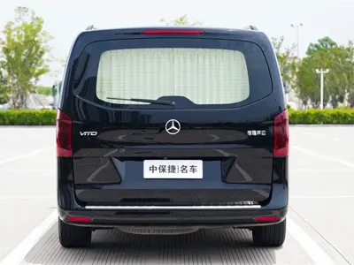 Mercedes-Benz V-Class 2022, 50000 км, за 32385.89 USD - фото 23