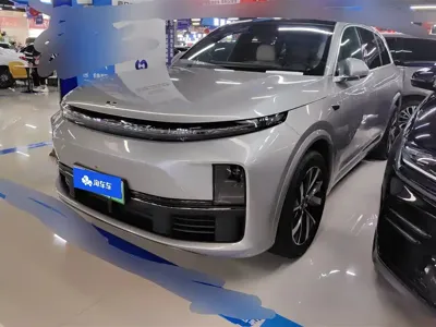 Li Auto Li L7 · 2023 год