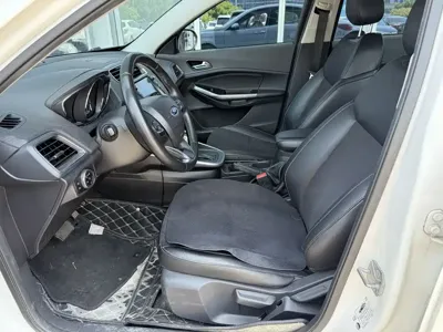 Ford Escort 2019, 133000 км, за 3310.71 USD - фото 6