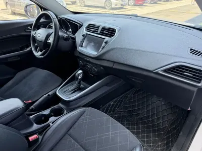 Ford Escort 2019, 133000 км, за 3310.71 USD - фото 7