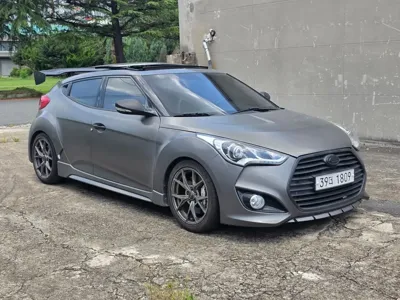 Hyundai Veloster 2013, 175855 км, за 2953.92 USD
