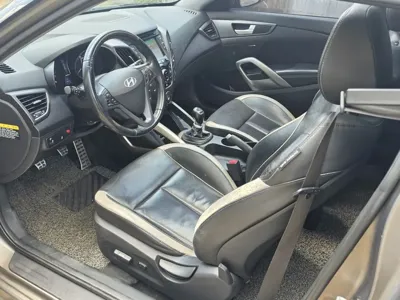 Hyundai Veloster 2013, 175855 км, за 2953.92 USD - фото 8