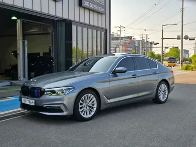 BMW 5-Series · 2019 год