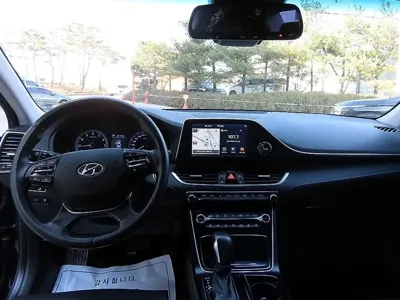 Hyundai Grandeur 2018, 98054 км, за 8001.84 USD - фото 7