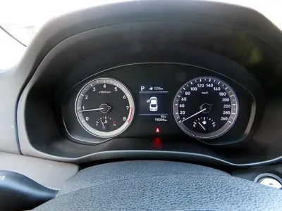 Hyundai Grandeur 2018, 98054 км, за 8001.84 USD - фото 9