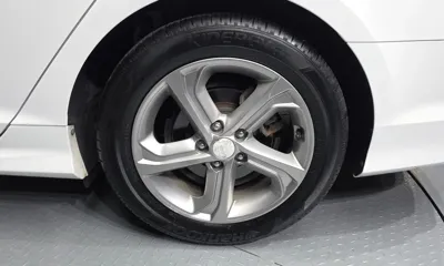 Hyundai Sonata 2018, 83691 км, за 8865.6 USD - фото 21