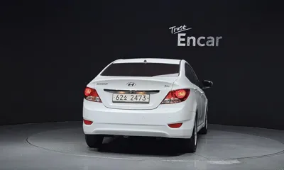 Hyundai Accent 2015, 70863 км, за 4030.42 USD