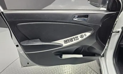 Hyundai Accent 2015, 70863 км, за 4030.42 USD - фото 24